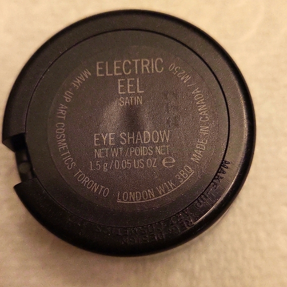 BUNDLE of SIX EUC MAC Eyeshadows - Picture 13 of 13